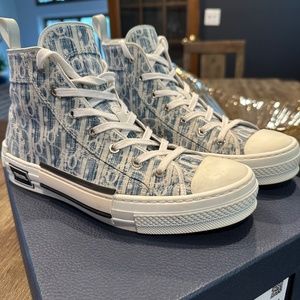 DIOR- B23 High Top Sneaker